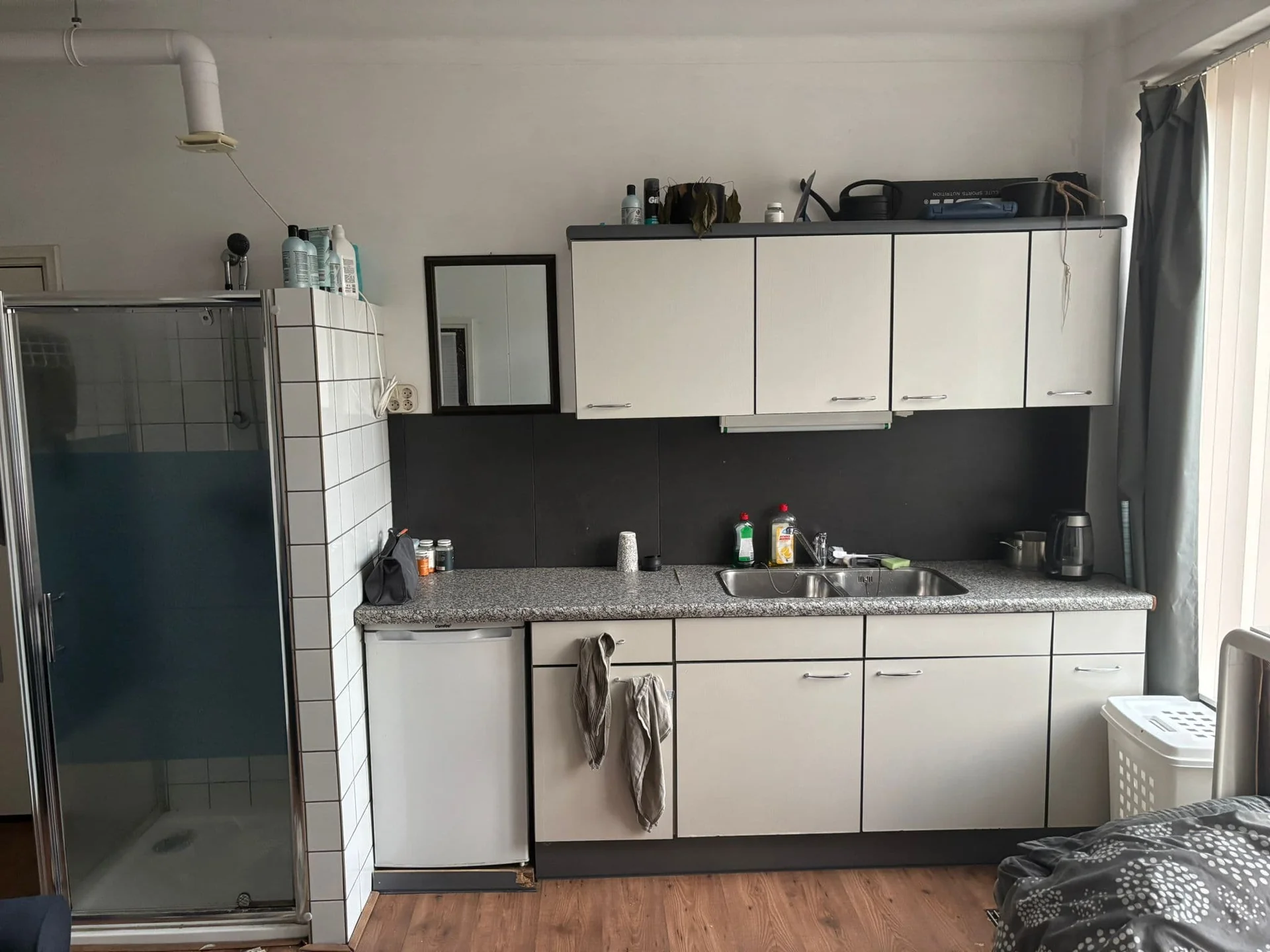 geblurde versie van de foto als achtergrond