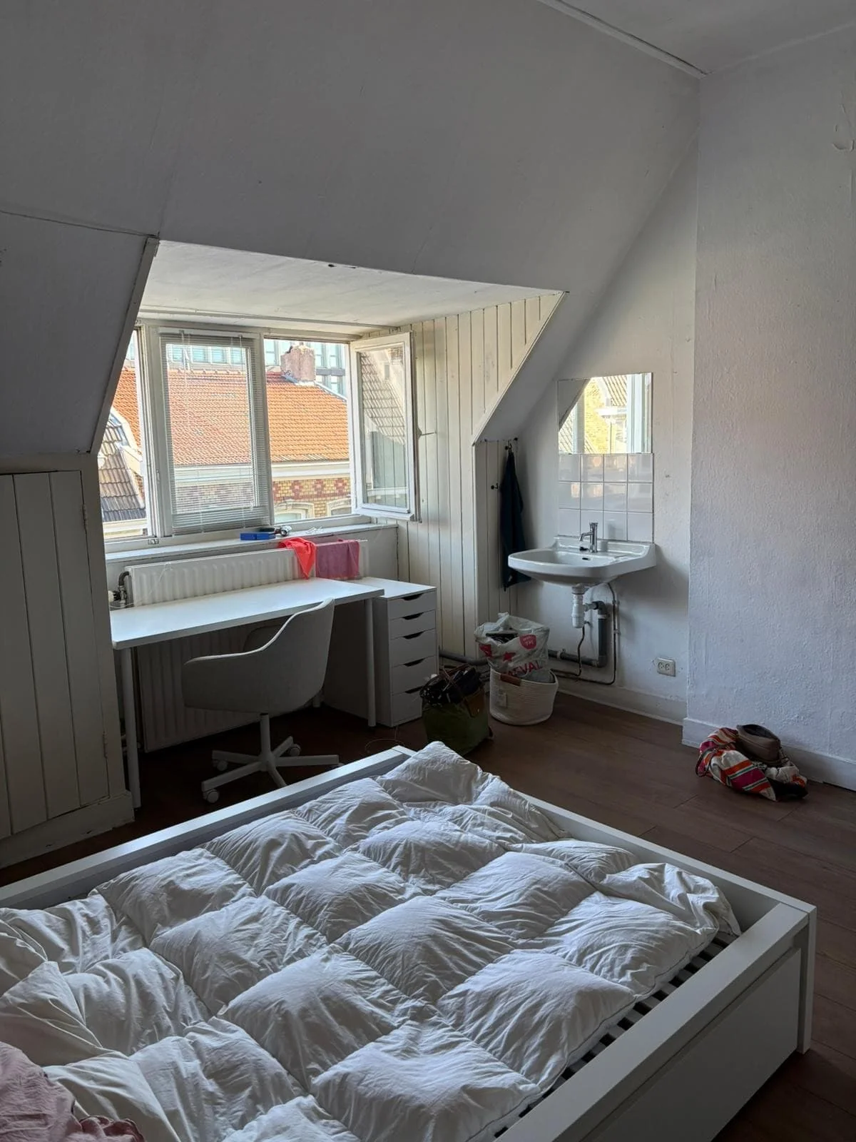 geblurde versie van de foto als achtergrond