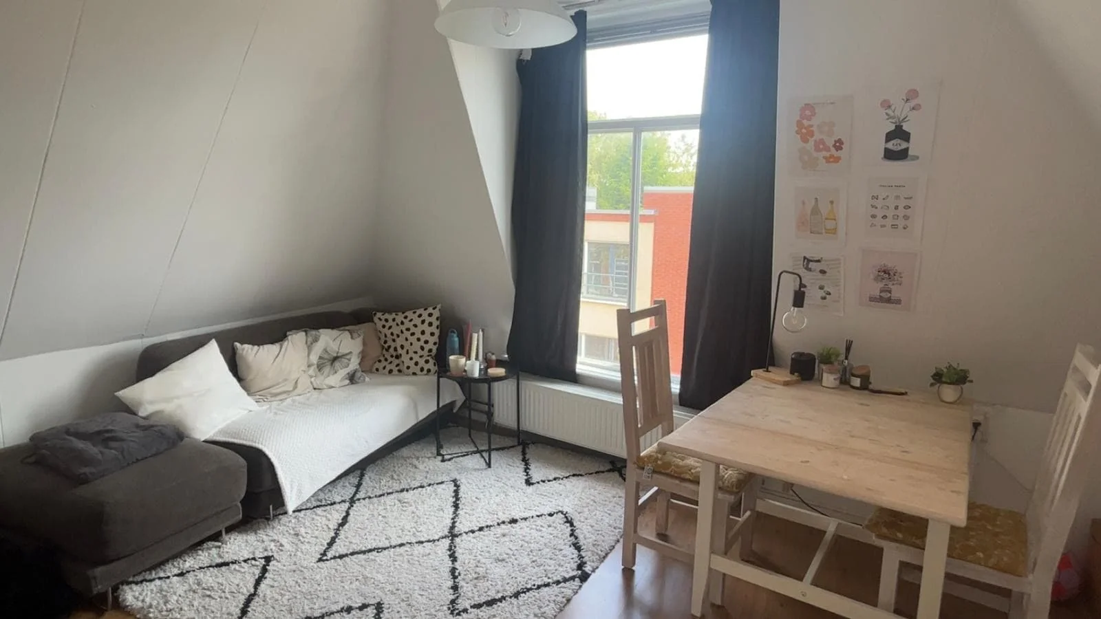 geblurde versie van de foto als achtergrond