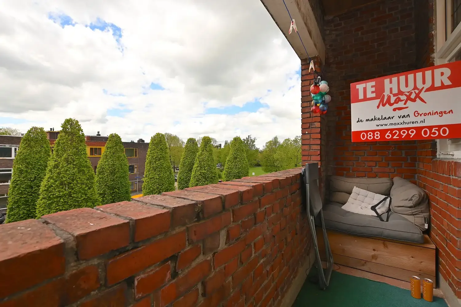 geblurde versie van de foto als achtergrond