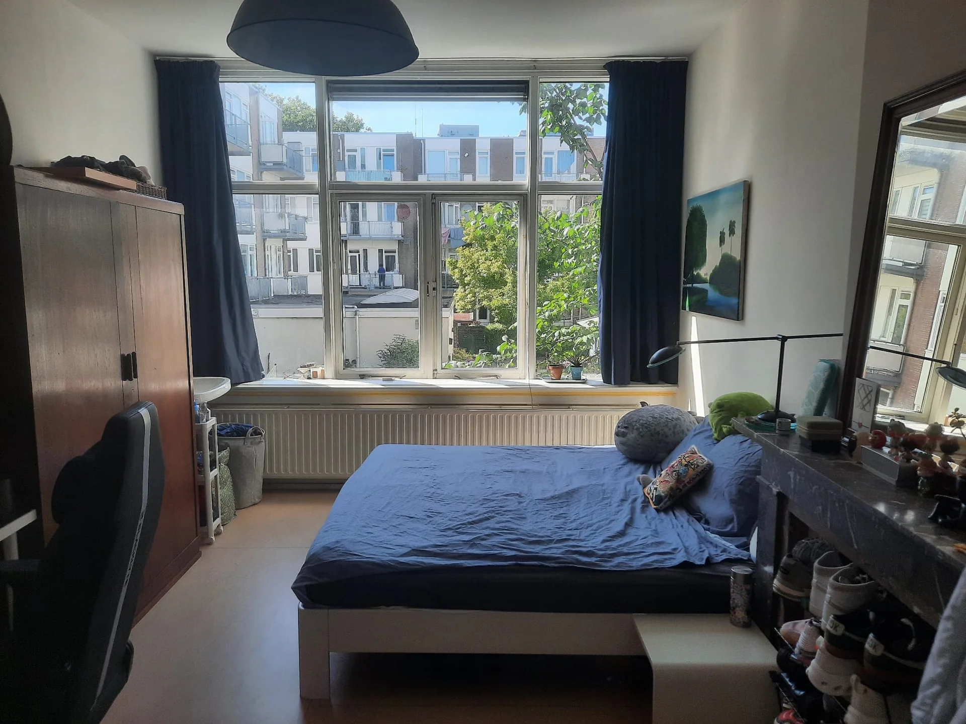 geblurde versie van de foto als achtergrond