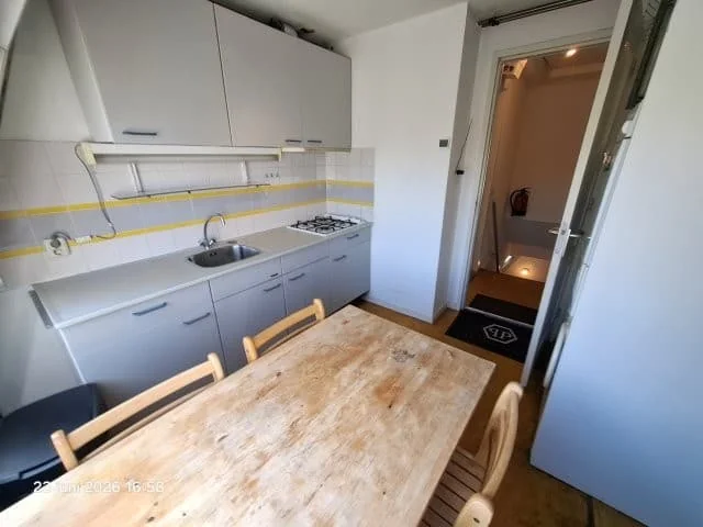 geblurde versie van de foto als achtergrond