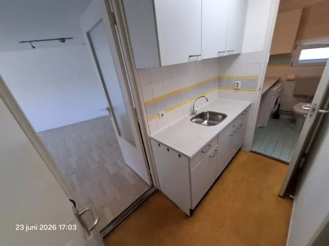 Foto van de Studio gelegen aan de Holendrechtstraat in Amsterdam