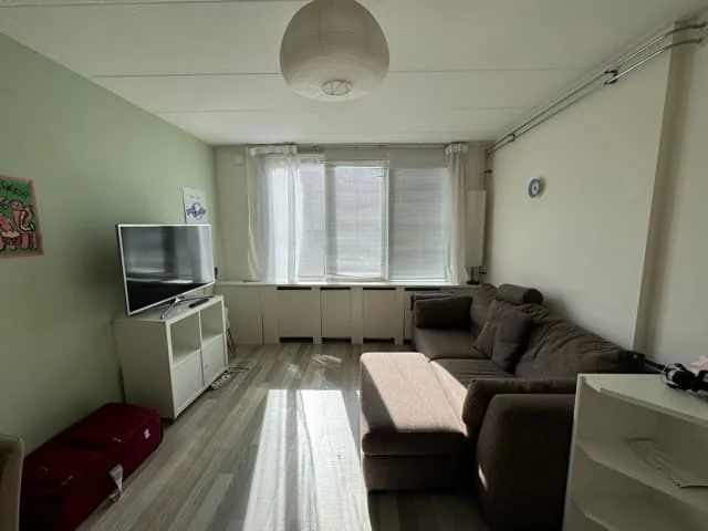 geblurde versie van de foto als achtergrond