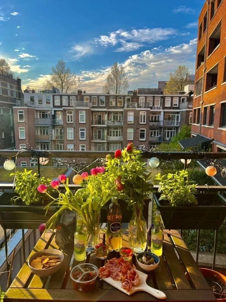 Foto van de Kamer gelegen aan de Overamstelstraat in Amsterdam