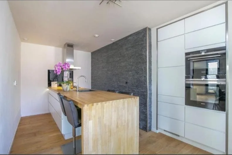 Foto van de Kamer gelegen aan de Professor J.H. Gunningstraat in Amsterdam