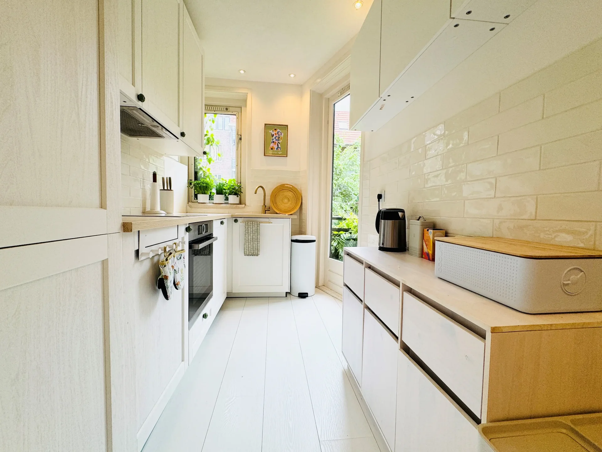 Foto van de Appartement gelegen aan de Tweede Van der Helststraat in Amsterdam