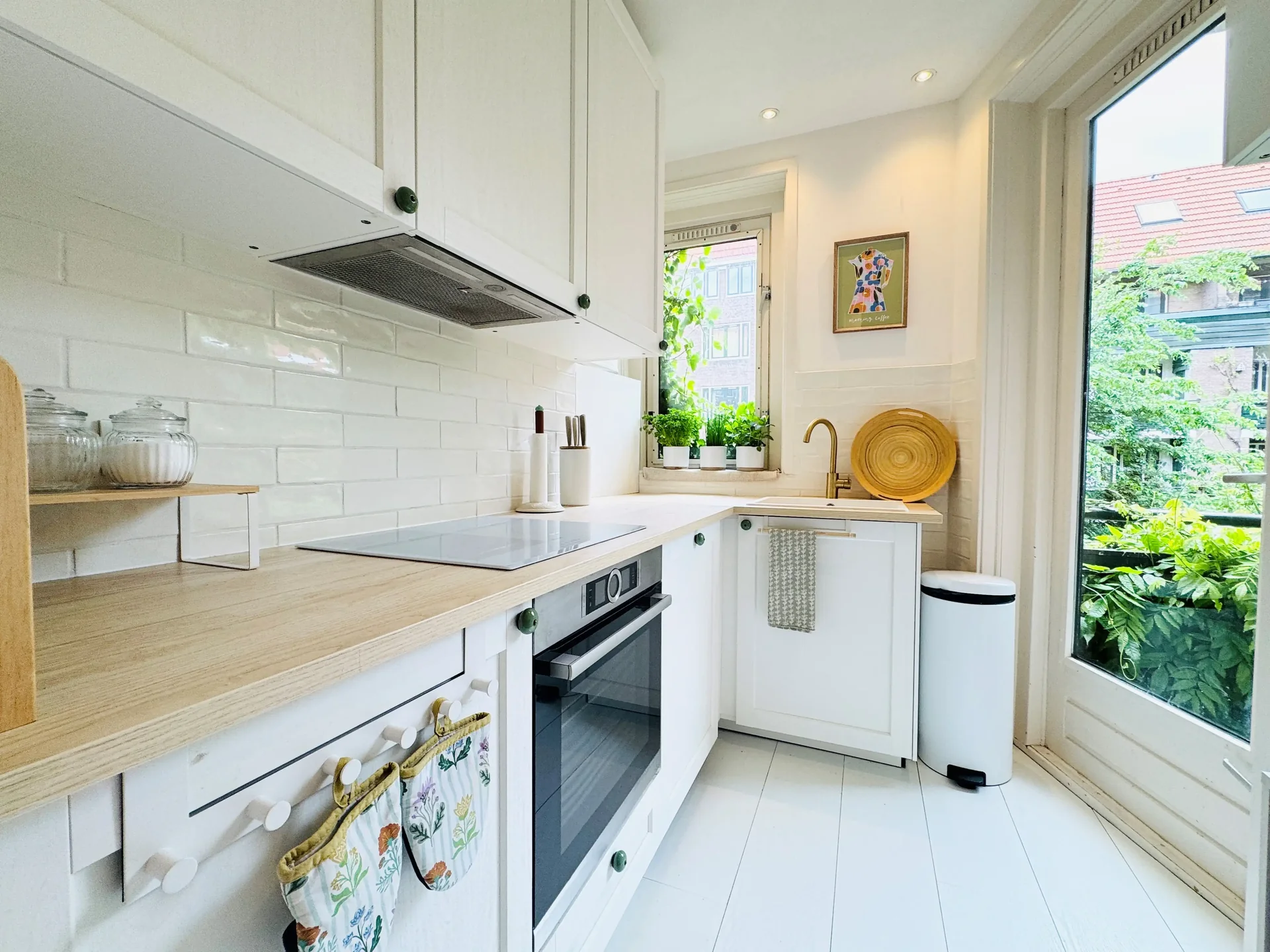 Foto van de Appartement gelegen aan de Tweede Van der Helststraat in Amsterdam