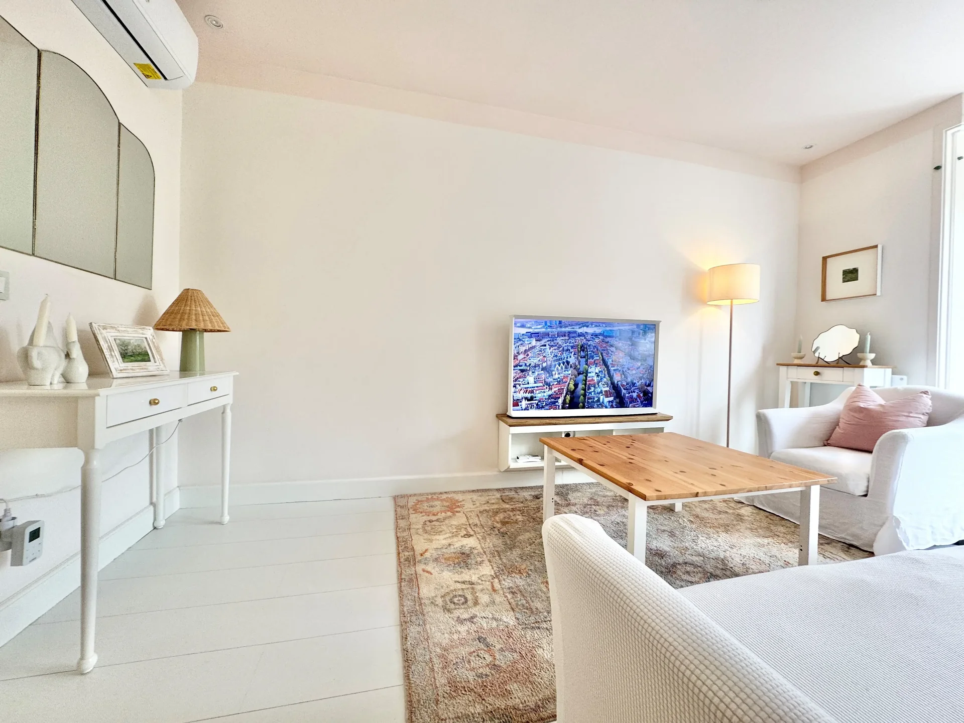 Foto van de Appartement gelegen aan de Tweede Van der Helststraat in Amsterdam