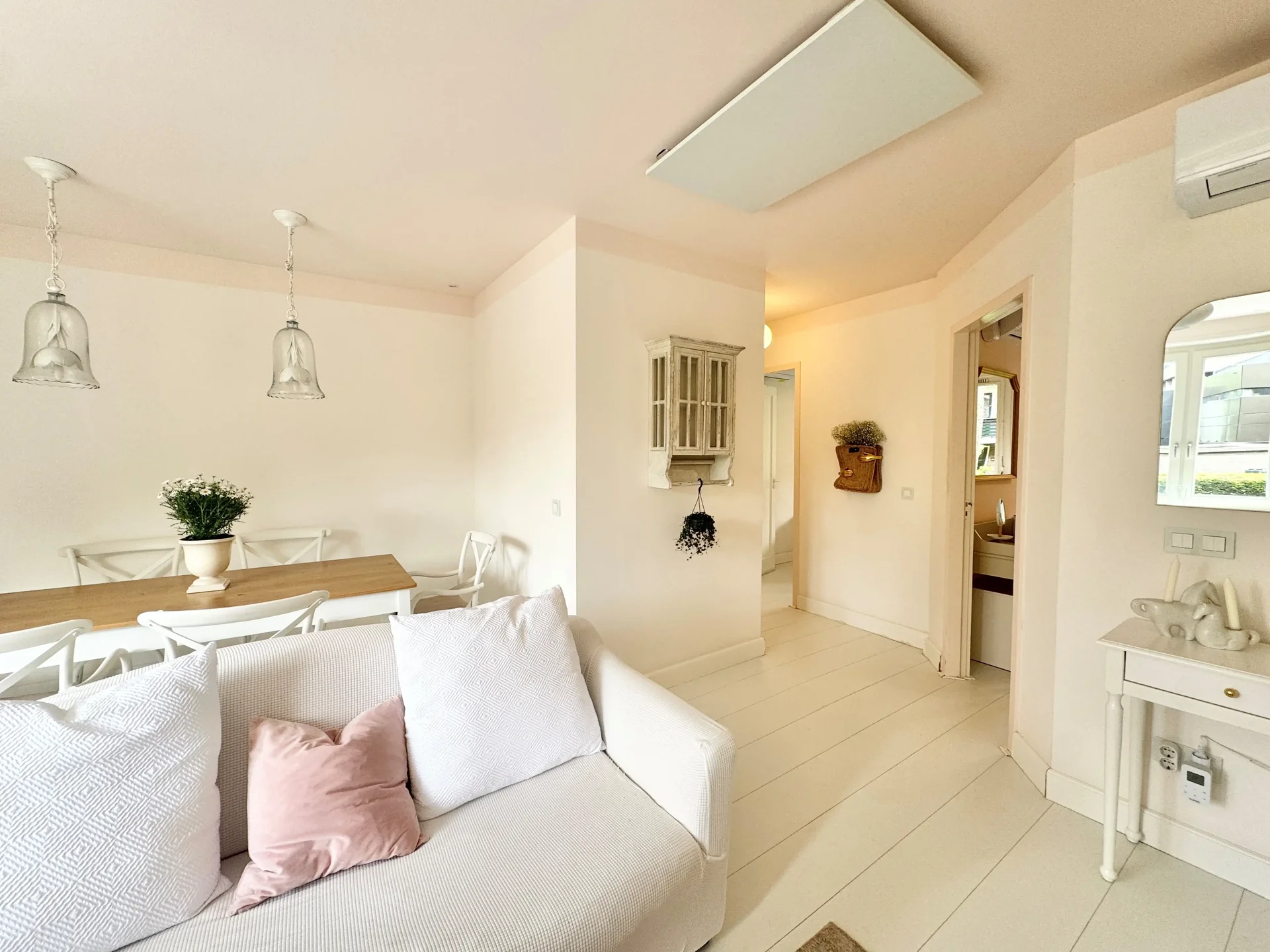 Foto van de Appartement gelegen aan de Tweede Van der Helststraat in Amsterdam