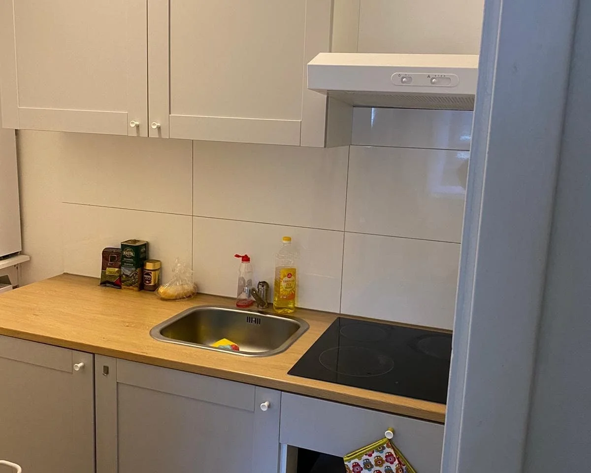 geblurde versie van de foto als achtergrond