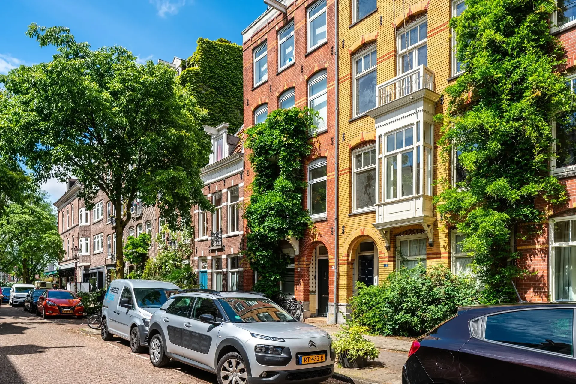 geblurde versie van de foto als achtergrond
