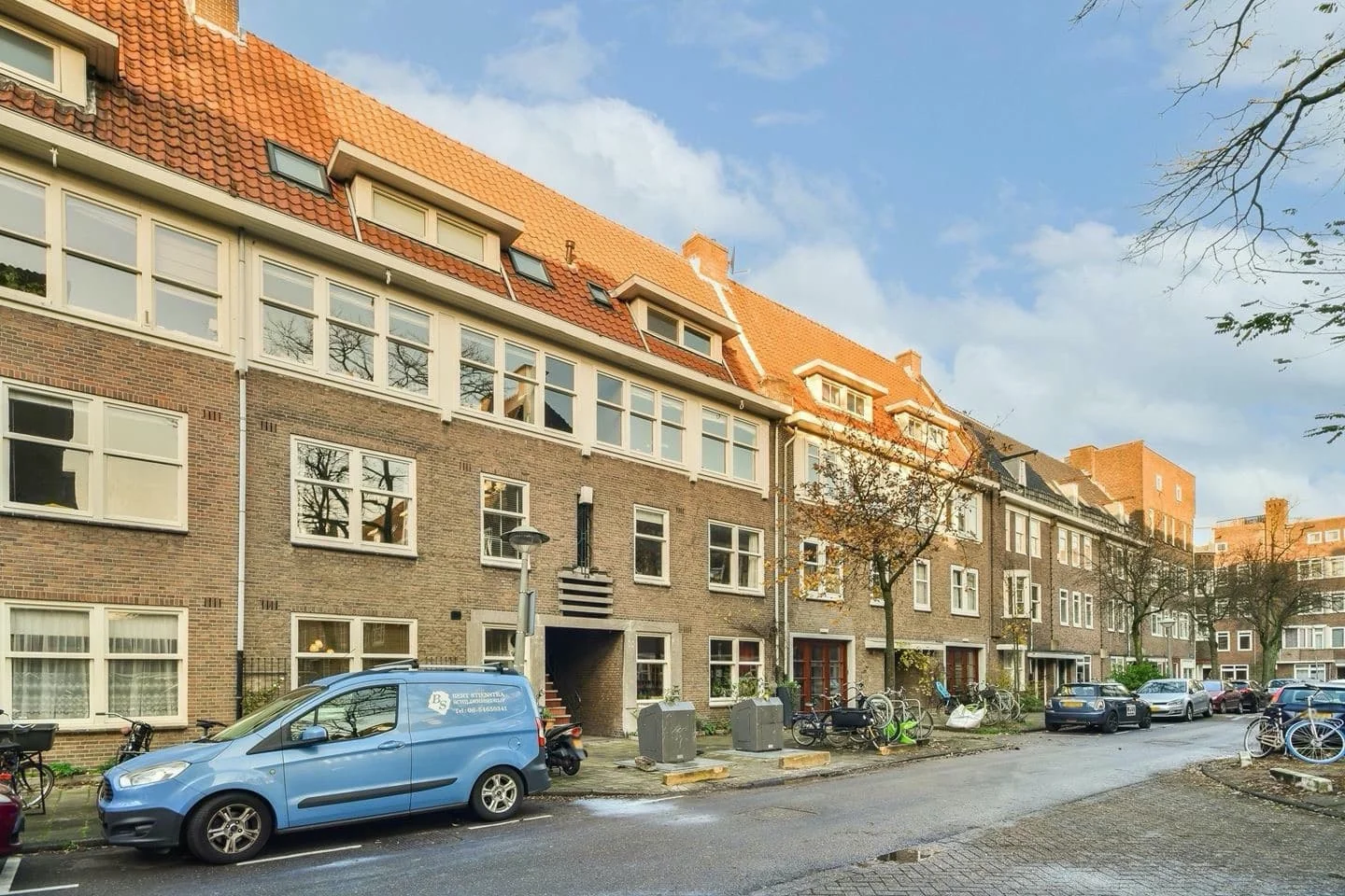 geblurde versie van de foto als achtergrond