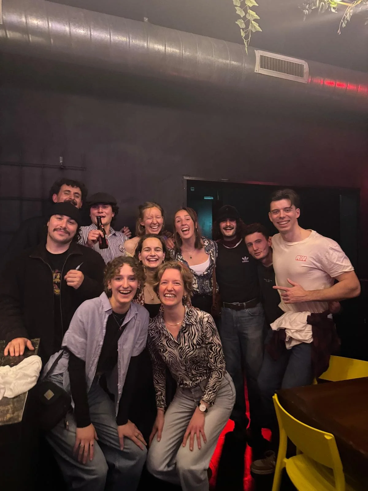 geblurde versie van de foto als achtergrond
