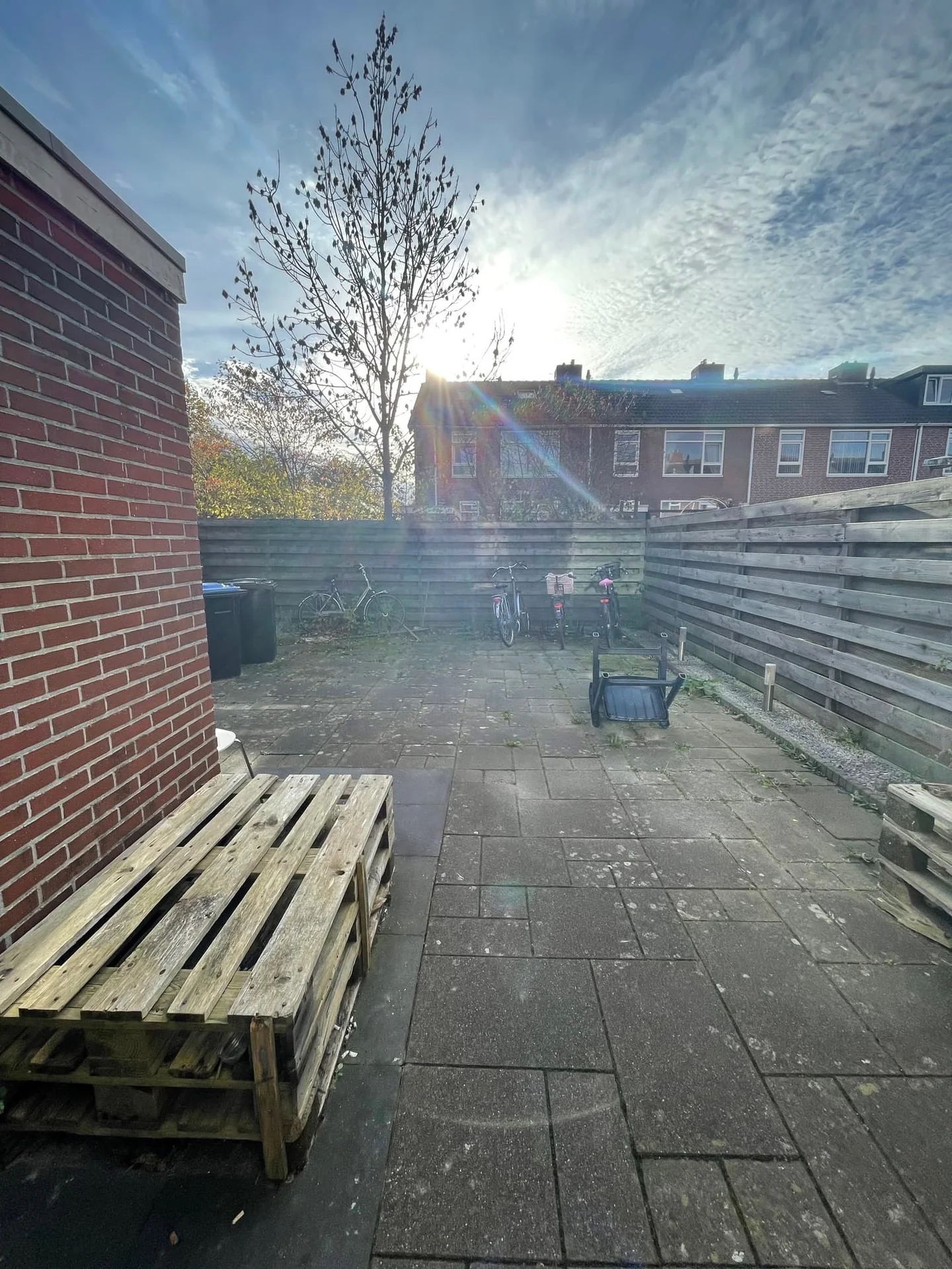 geblurde versie van de foto als achtergrond