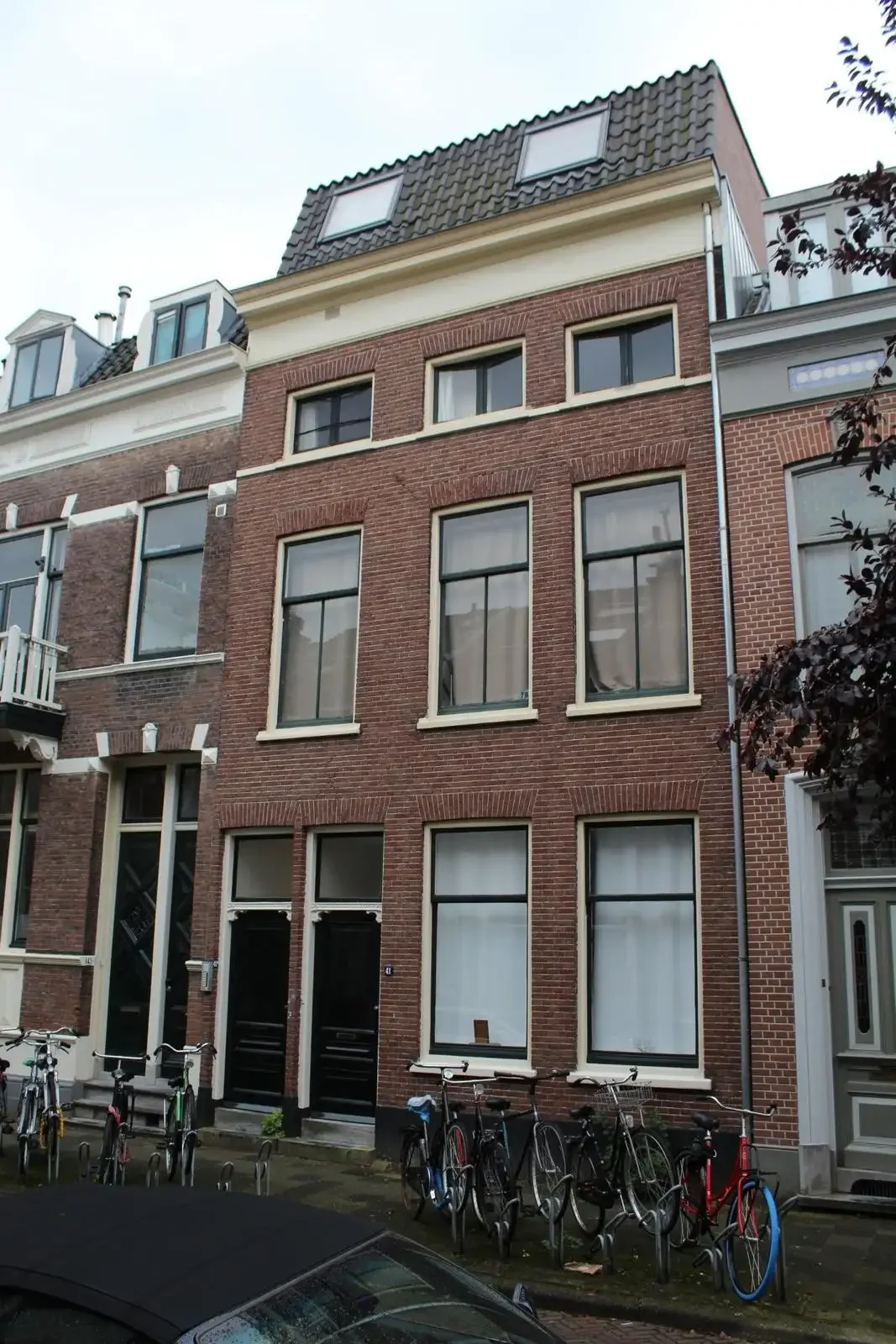 geblurde versie van de foto als achtergrond
