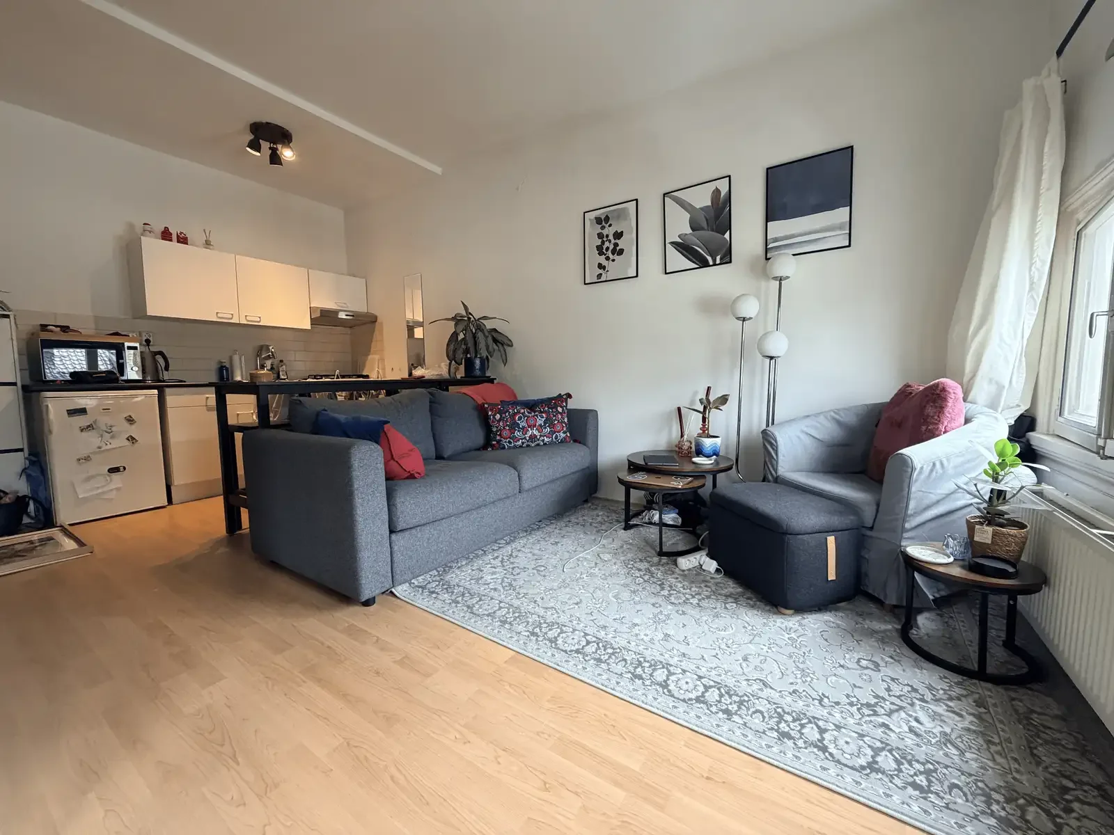 geblurde versie van de foto als achtergrond