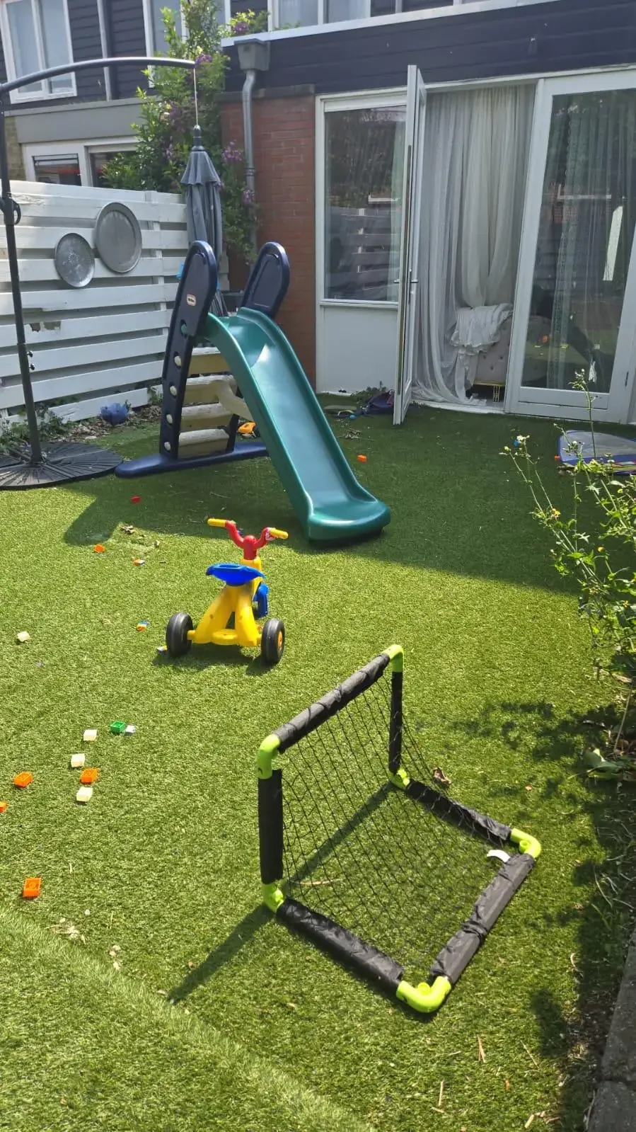 geblurde versie van de foto als achtergrond