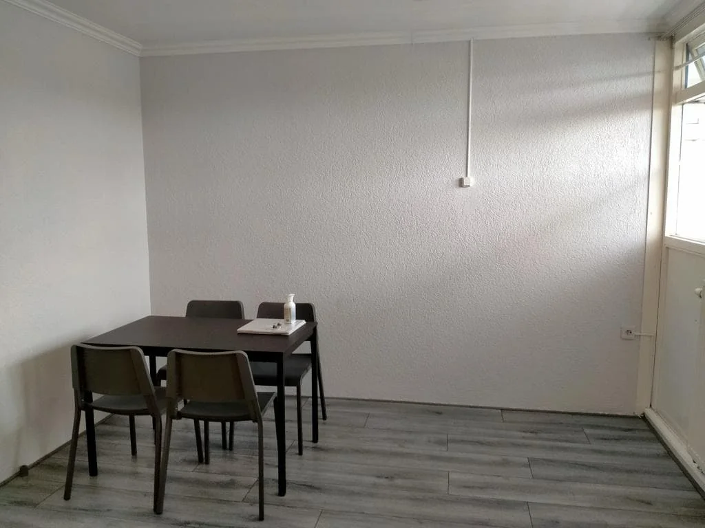 geblurde versie van de foto als achtergrond
