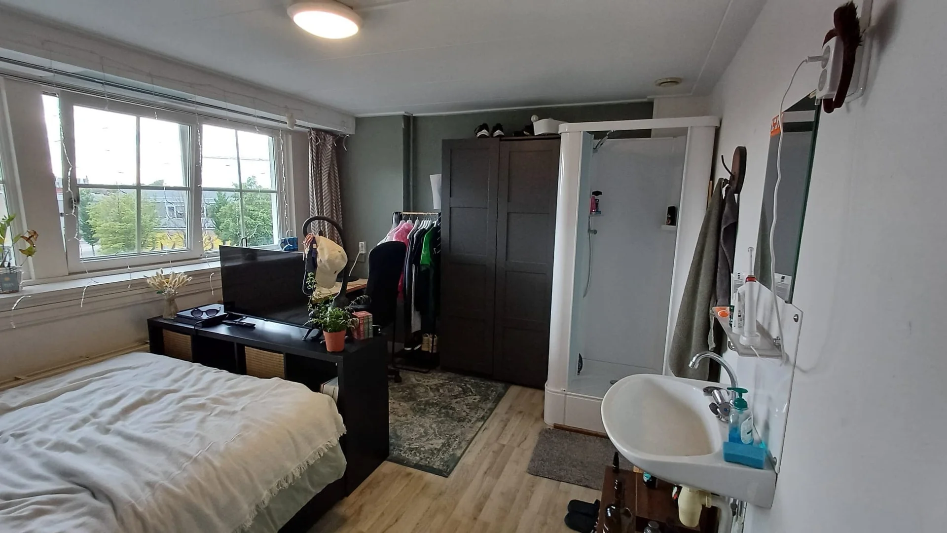 geblurde versie van de foto als achtergrond