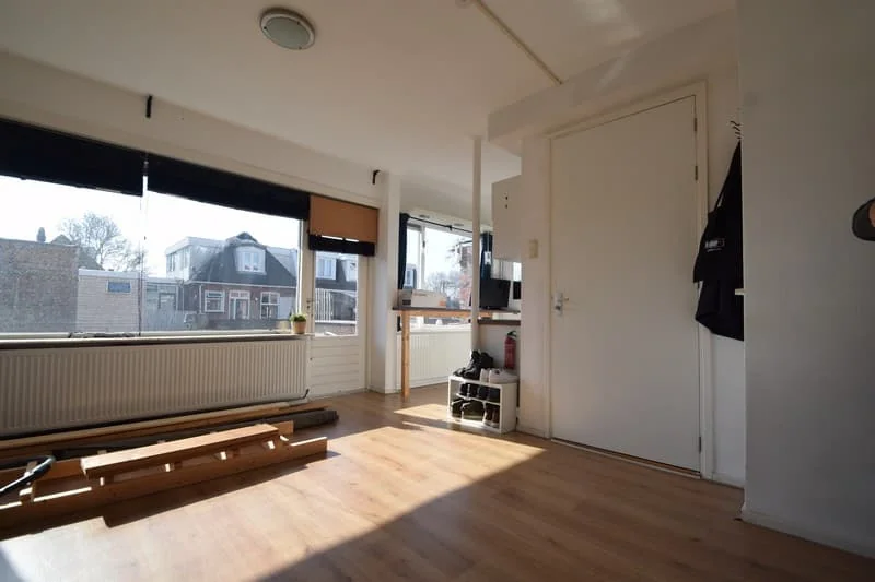 geblurde versie van de foto als achtergrond