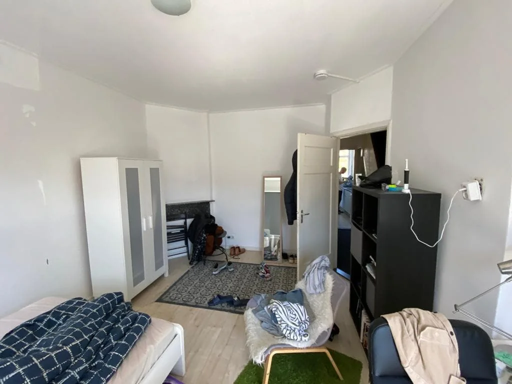 geblurde versie van de foto als achtergrond