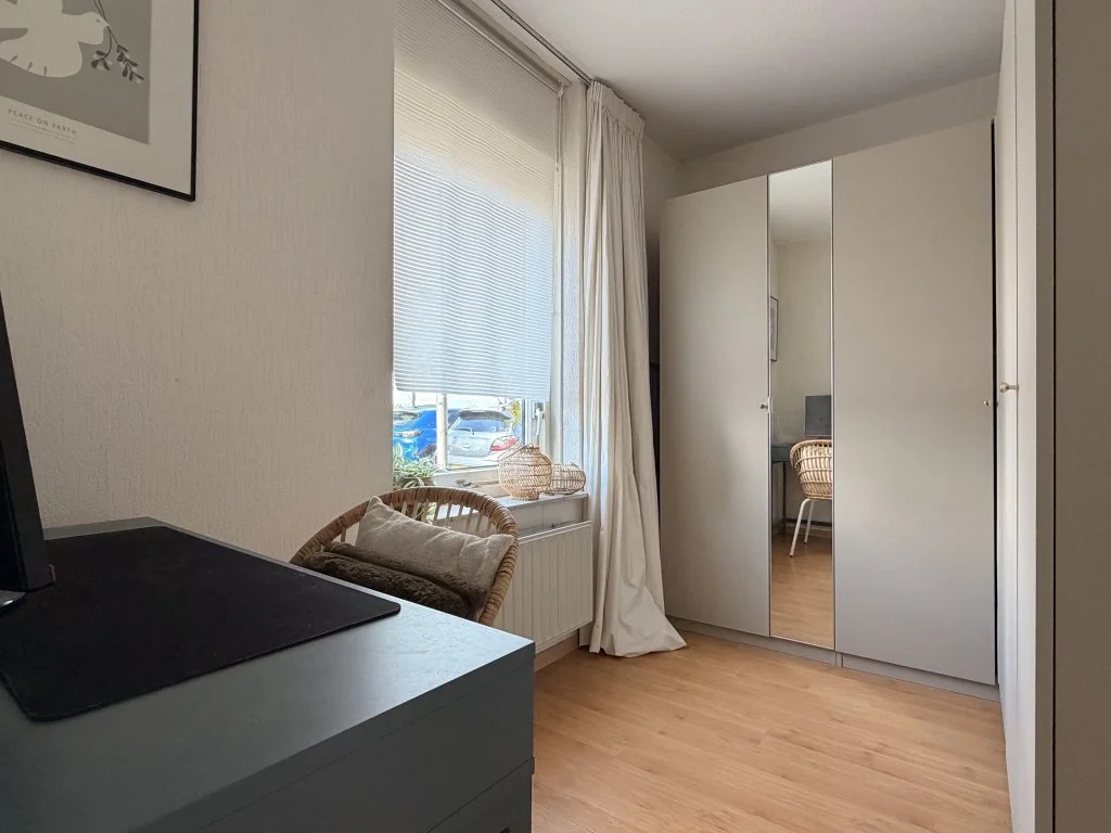 geblurde versie van de foto als achtergrond