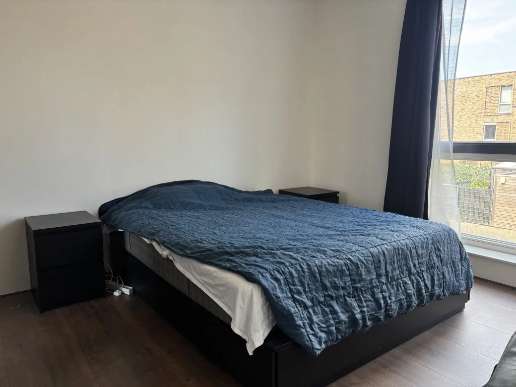 geblurde versie van de foto als achtergrond