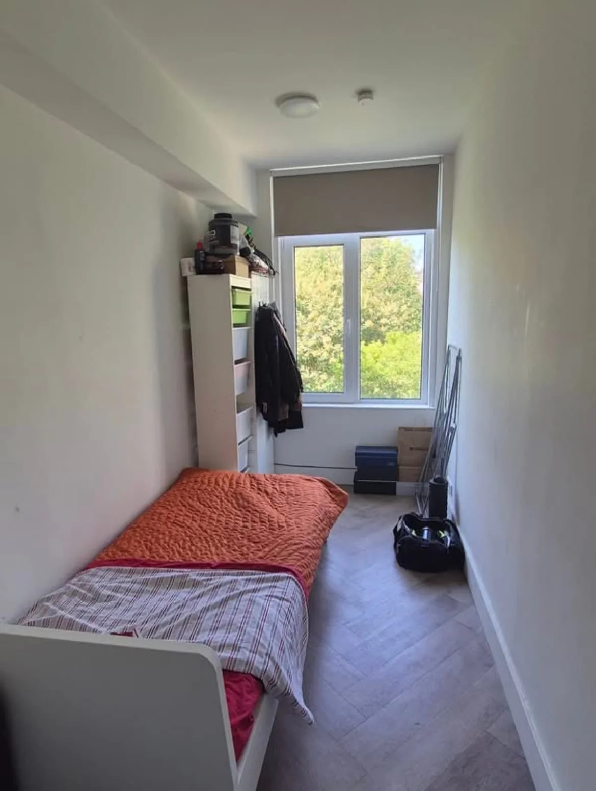geblurde versie van de foto als achtergrond