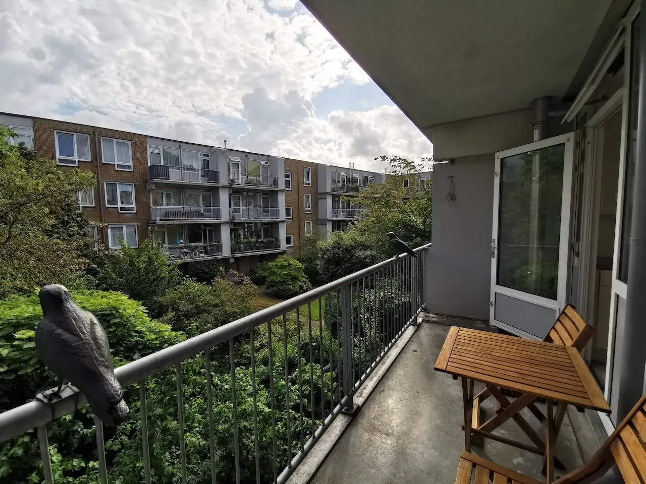 geblurde versie van de foto als achtergrond