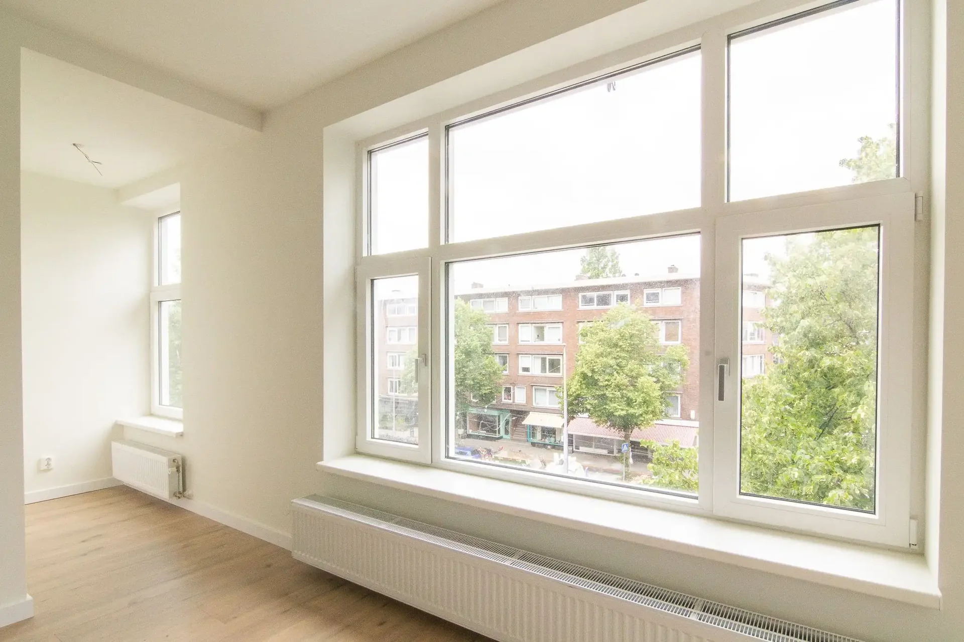 geblurde versie van de foto als achtergrond