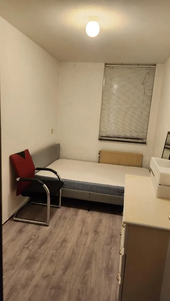 Foto van de Kamer gelegen aan de Schaarsbergenstraat in Amsterdam