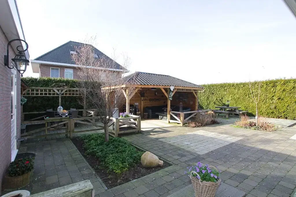geblurde versie van de foto als achtergrond