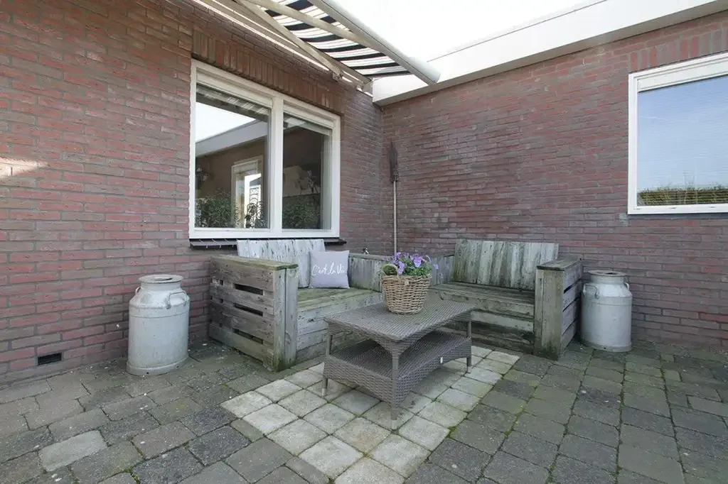 geblurde versie van de foto als achtergrond