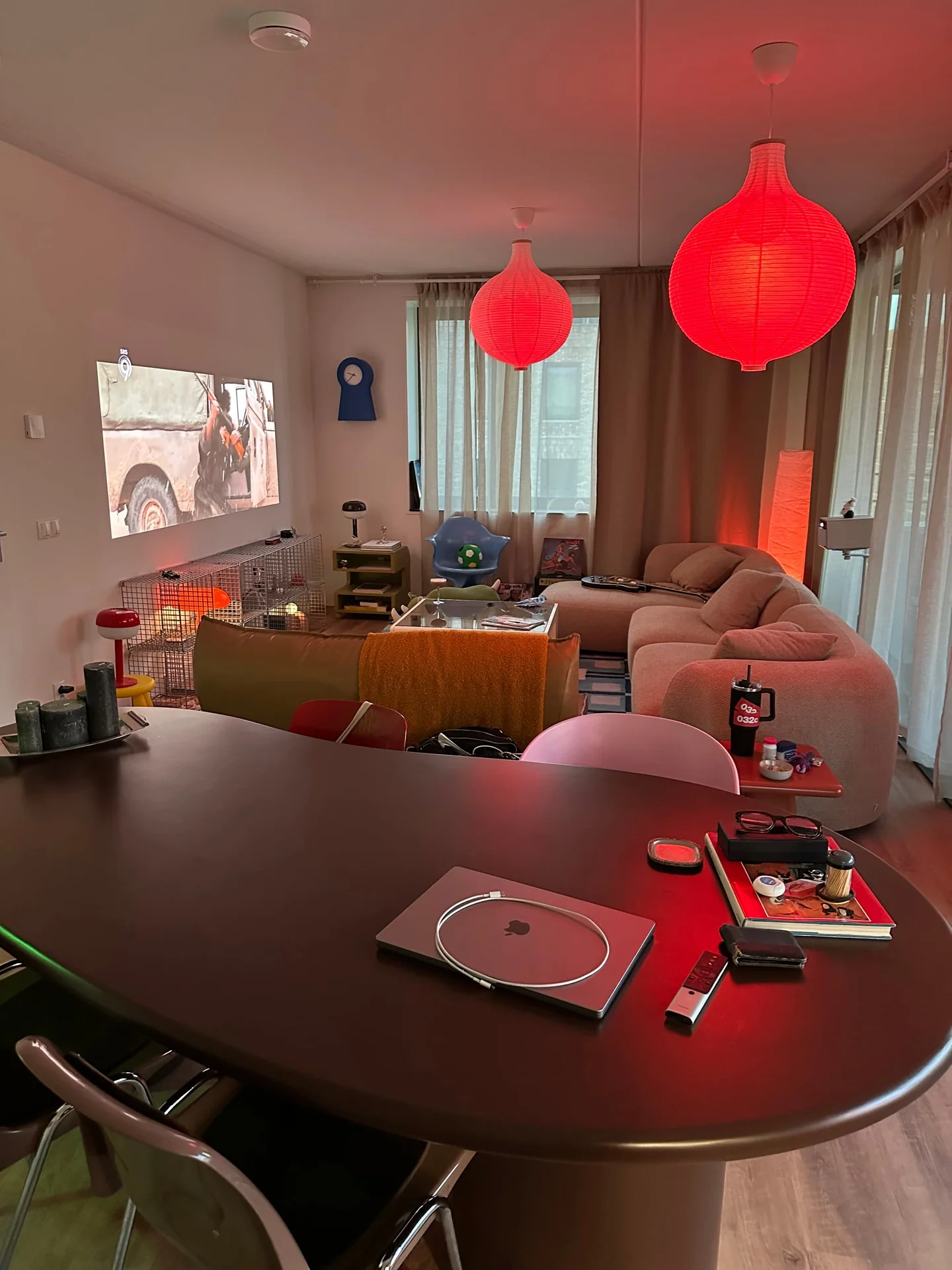 geblurde versie van de foto als achtergrond