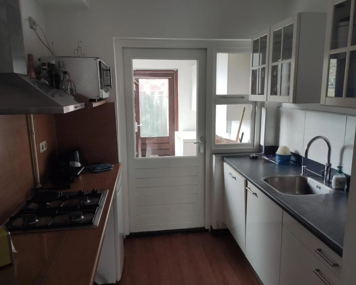 geblurde versie van de foto als achtergrond