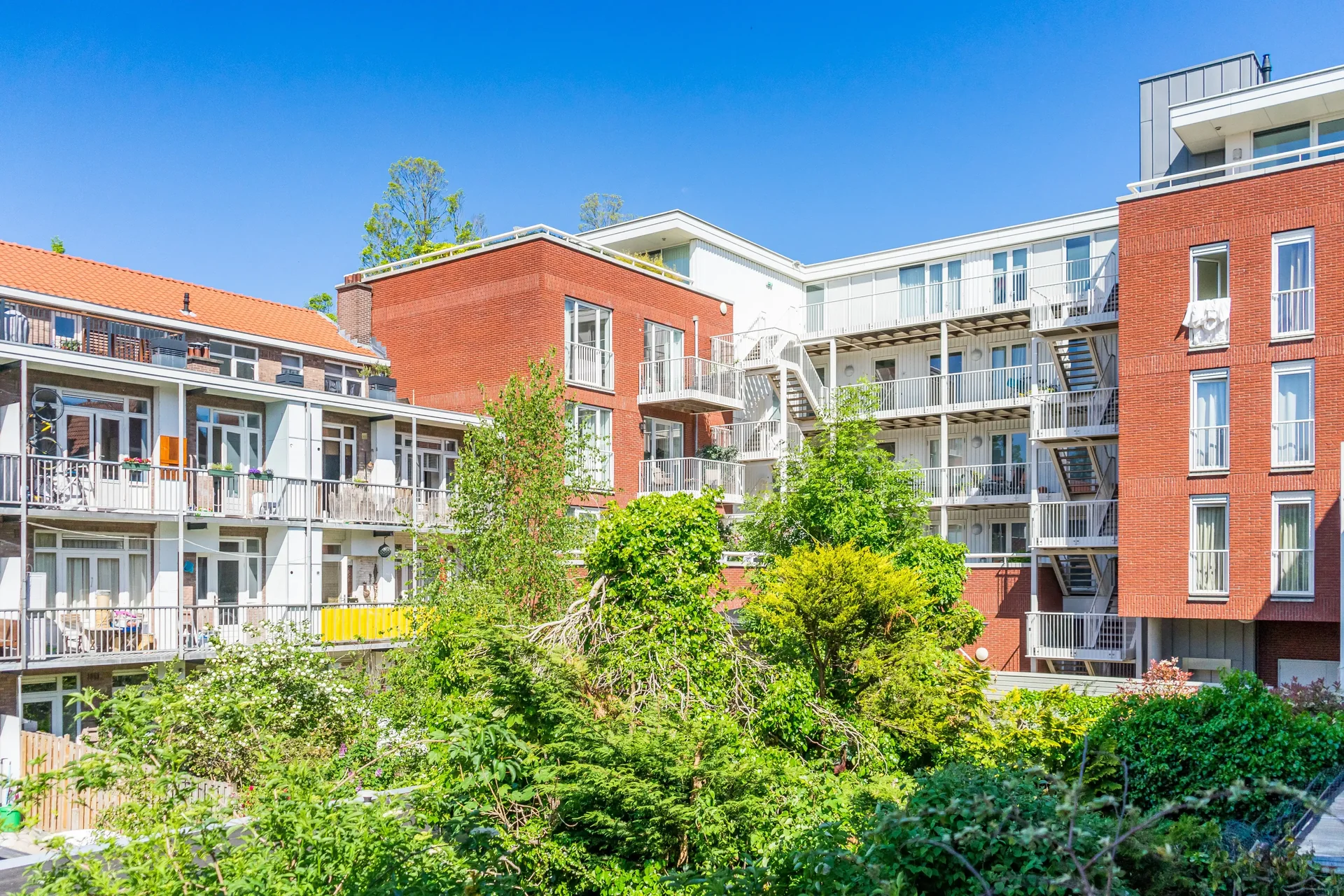 Foto van de Appartement gelegen aan de Woestduinstraat in Amsterdam