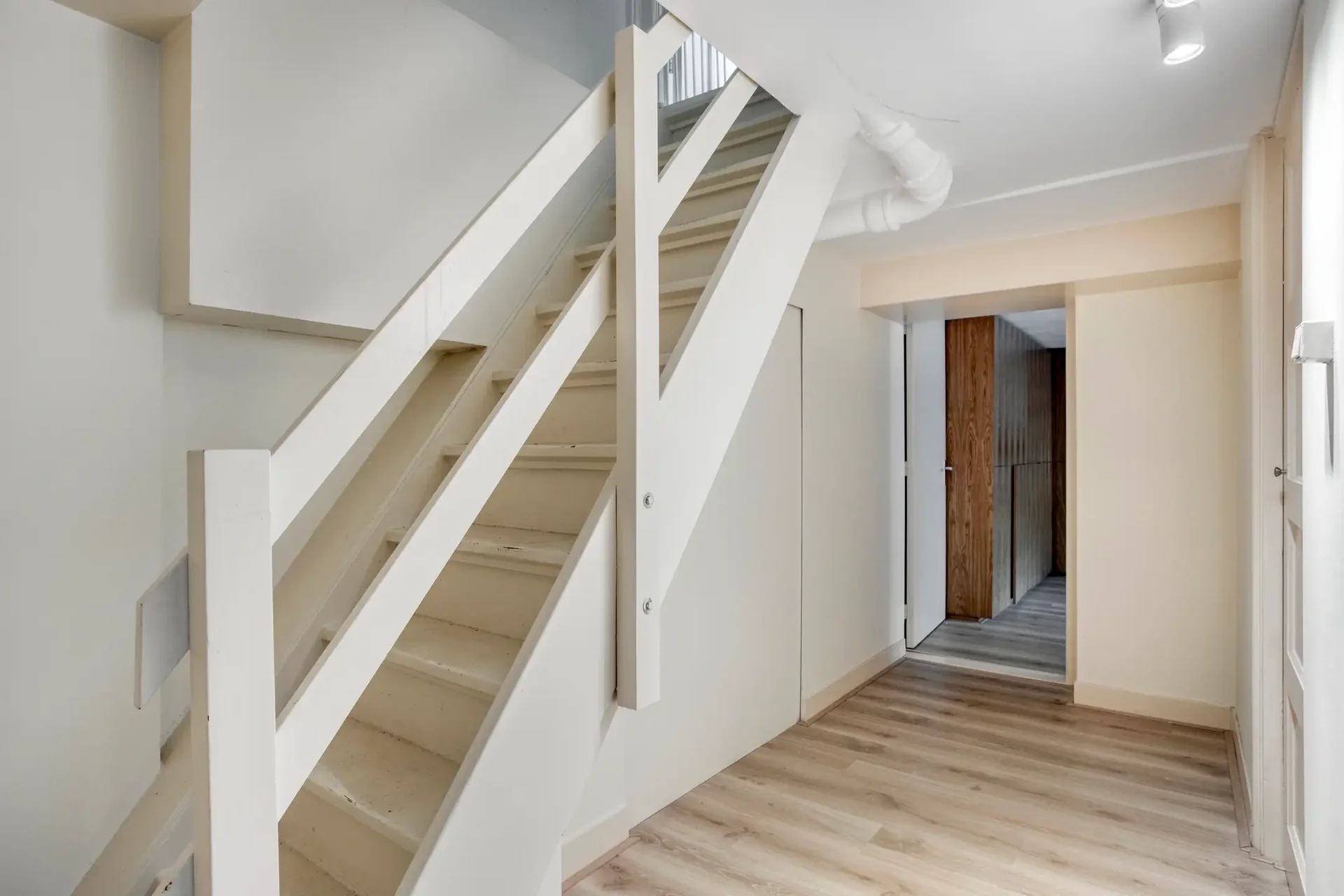 Foto van de Appartement gelegen aan de Statenweg in Rotterdam