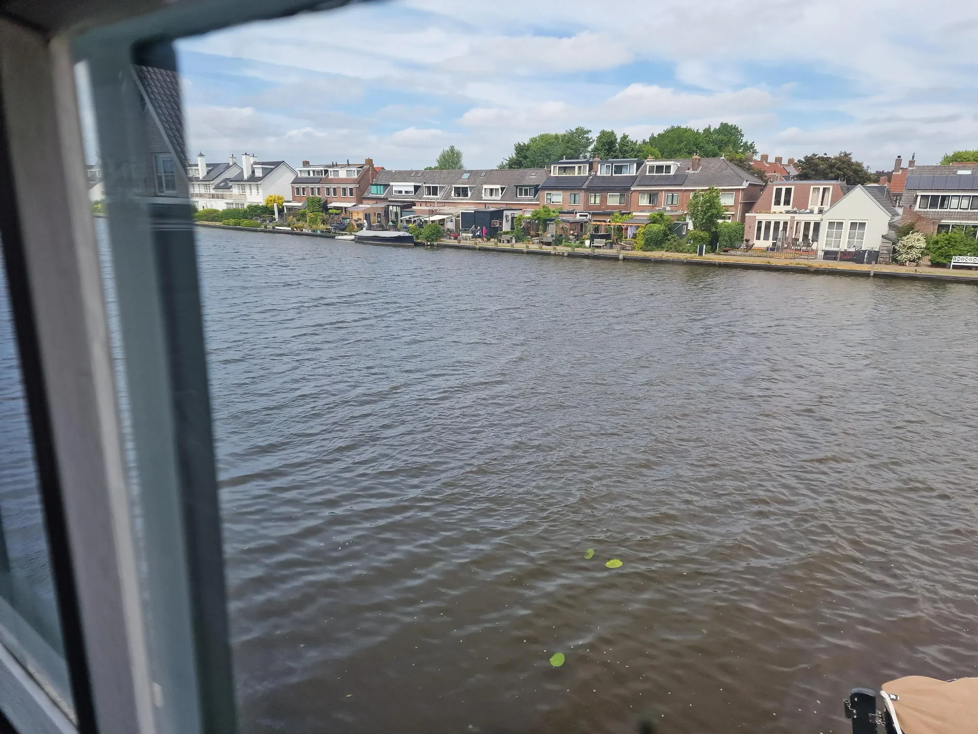 Foto van de Appartement gelegen aan de Hoge Rijndijk in Zoeterwoude