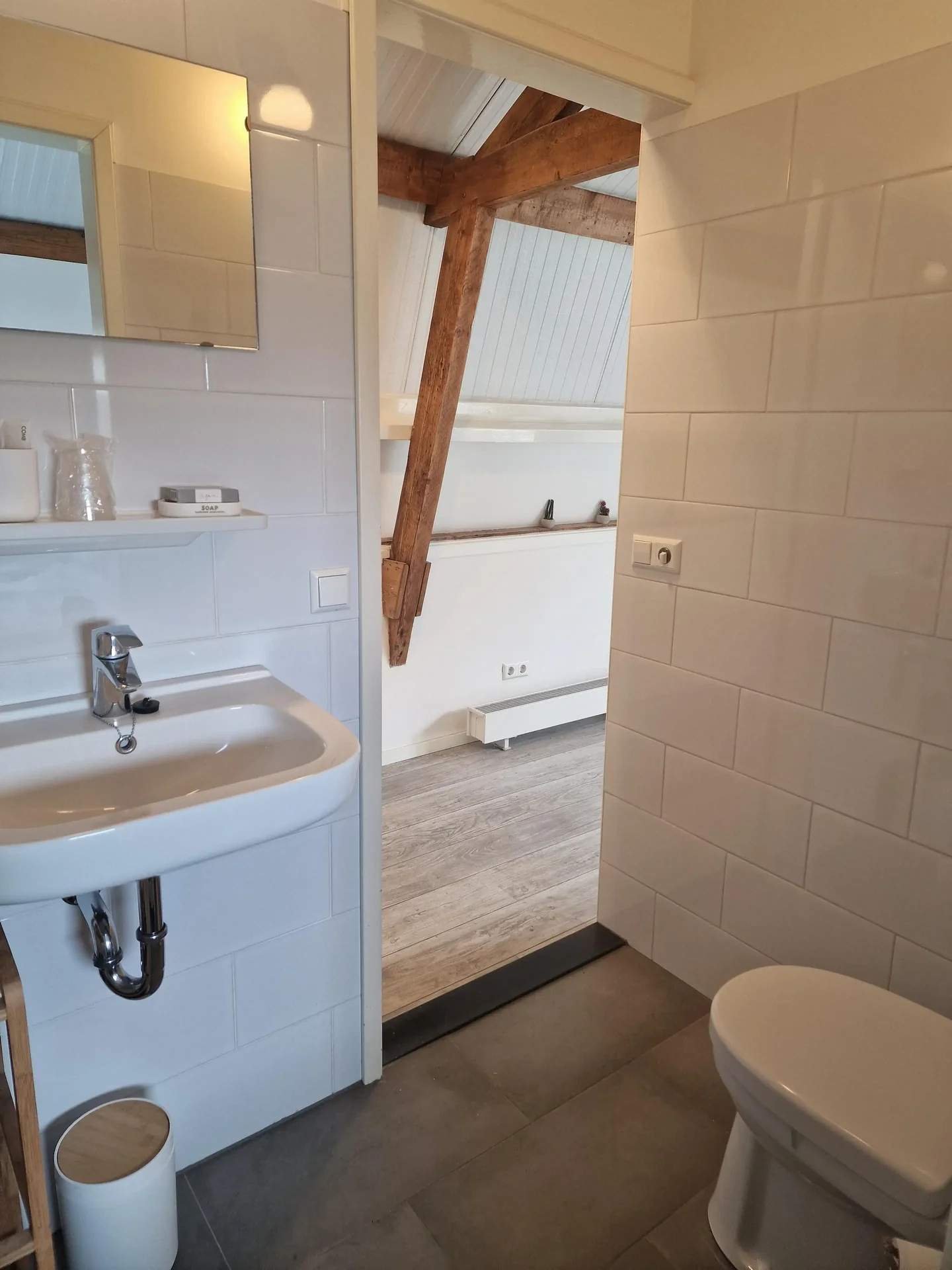 Foto van de Appartement gelegen aan de Hoge Rijndijk in Zoeterwoude