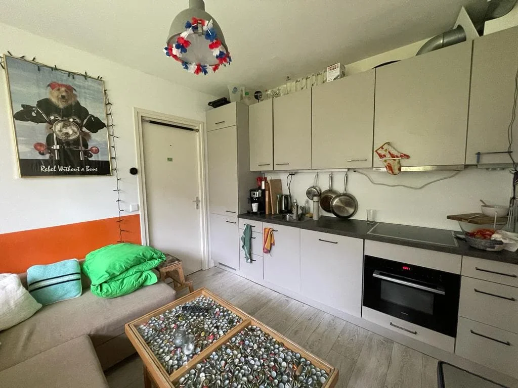 geblurde versie van de foto als achtergrond