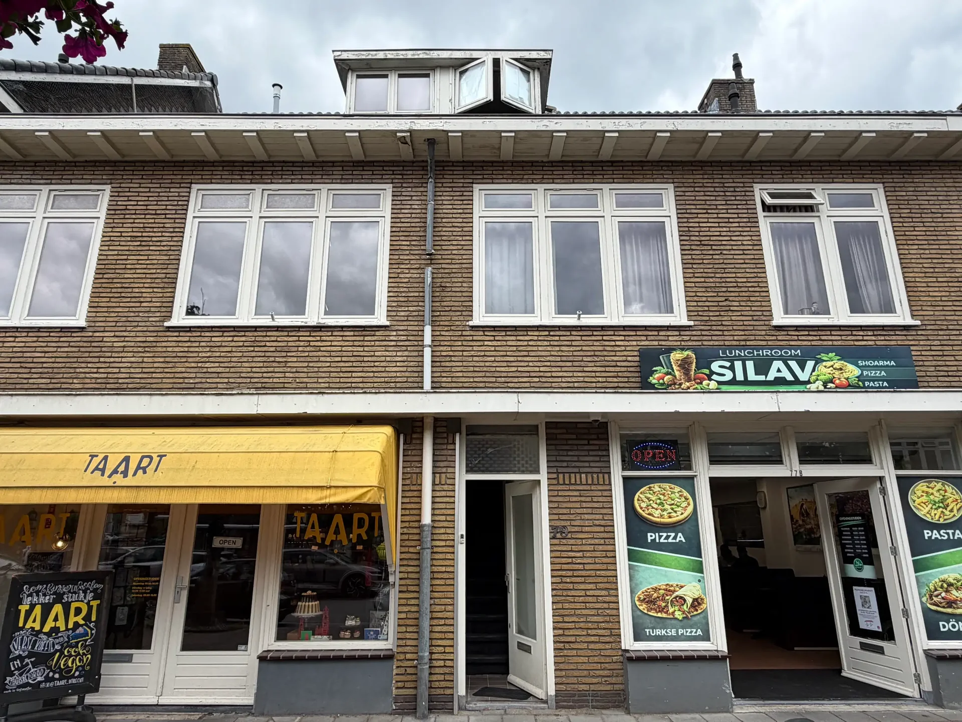geblurde versie van de foto als achtergrond