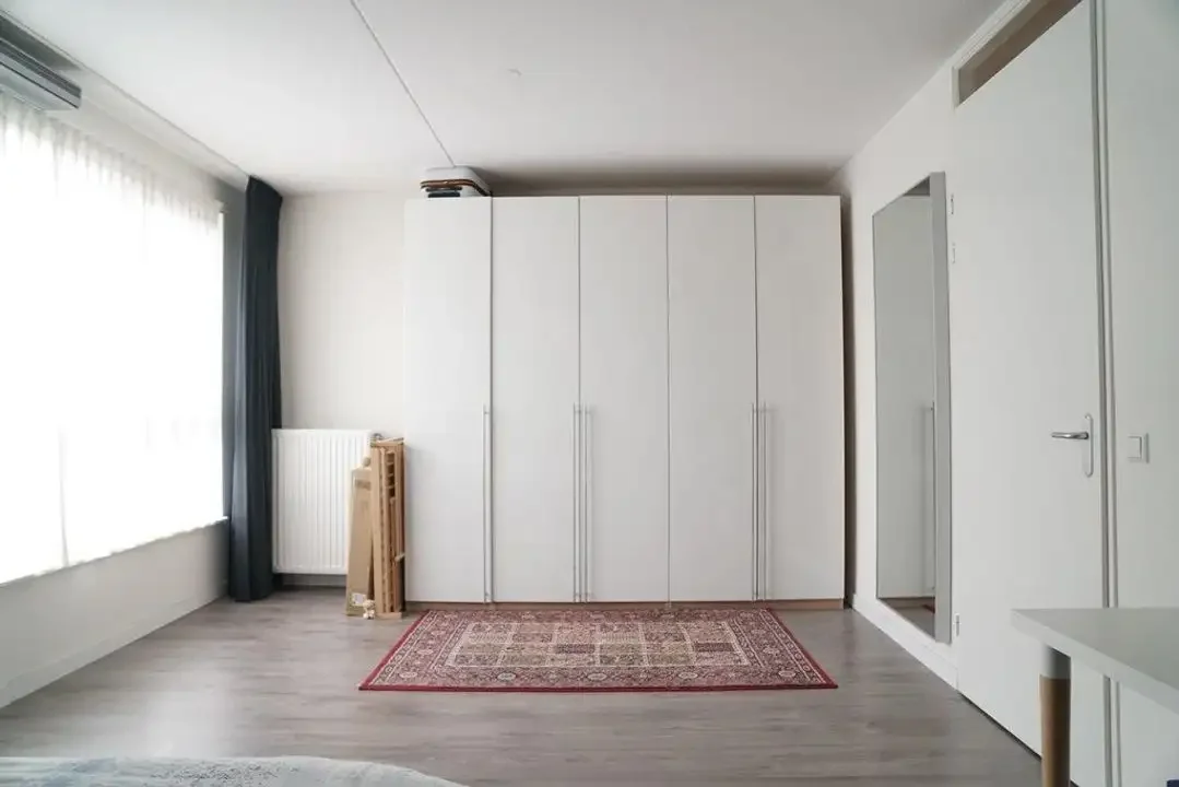 geblurde versie van de foto als achtergrond