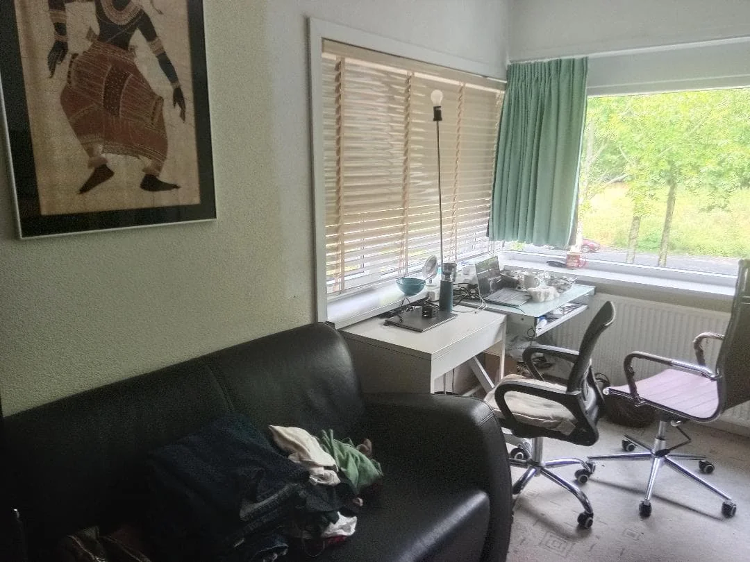 geblurde versie van de foto als achtergrond