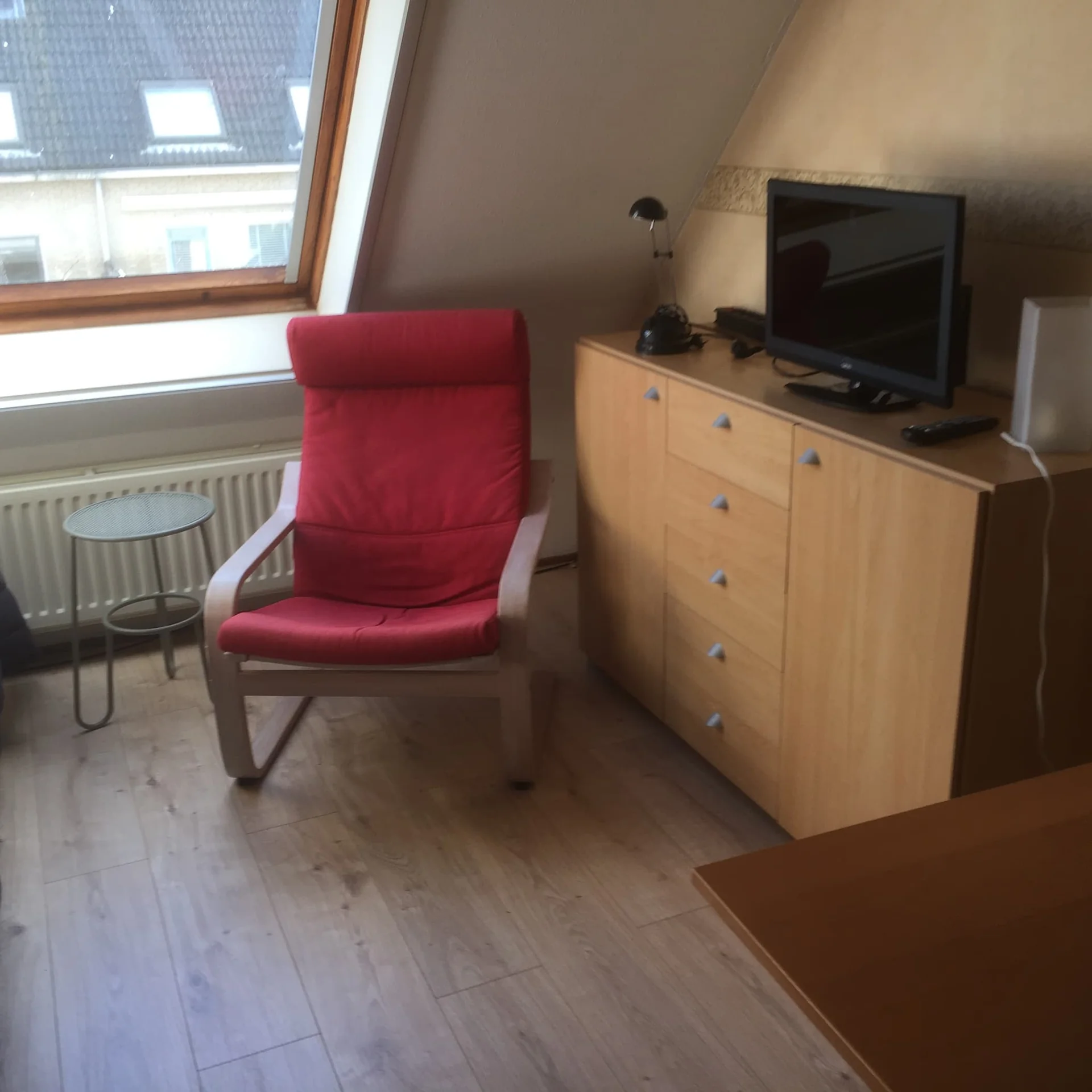 geblurde versie van de foto als achtergrond