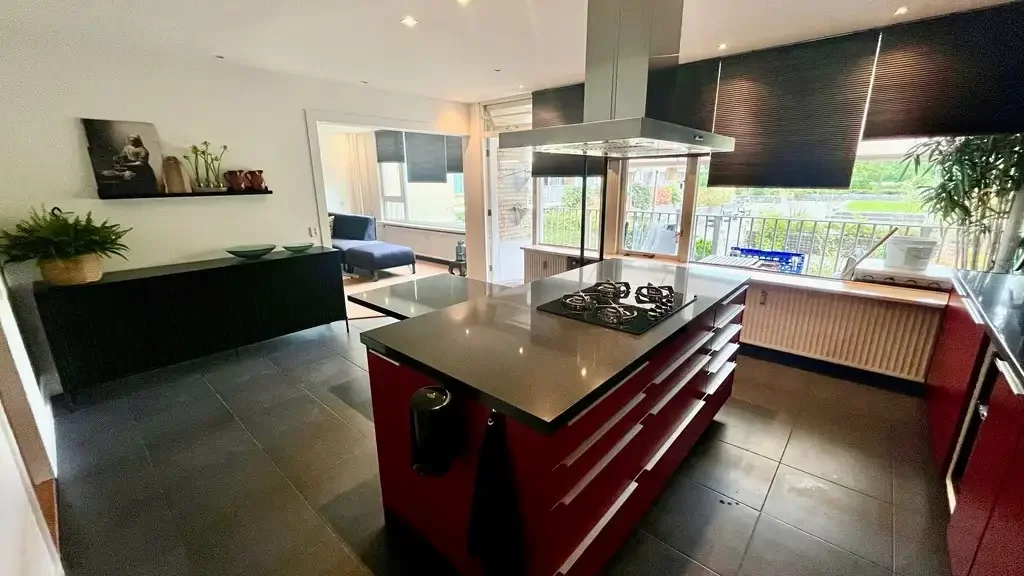 Foto van de Appartement gelegen aan de Gedempte sloot in Den Haag