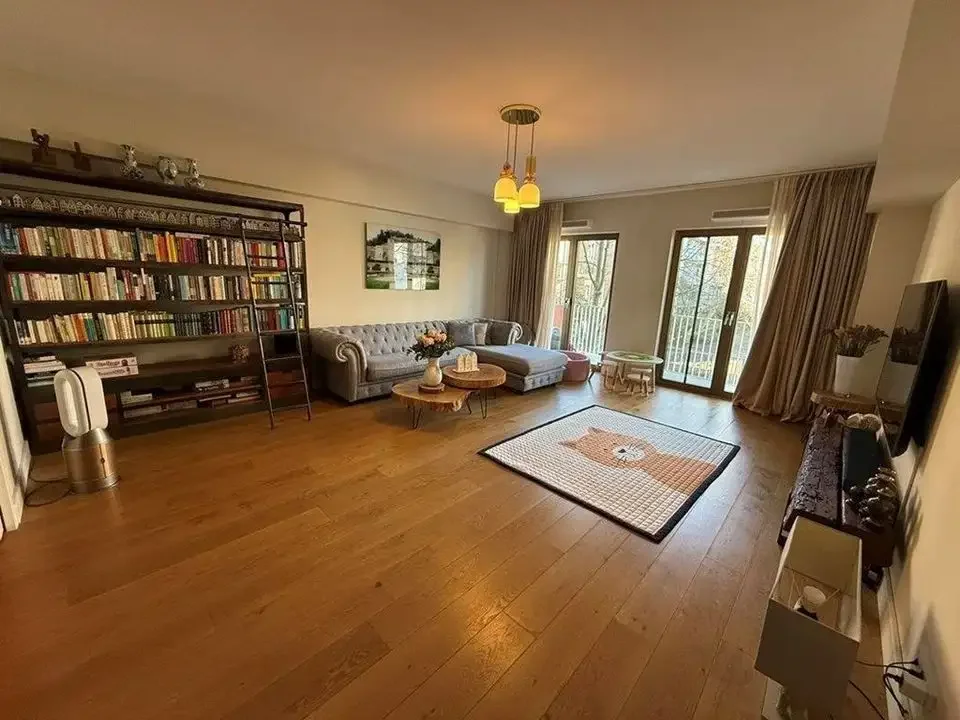 Foto van de Appartement gelegen aan de President Kennedyplantsoen in Amsterdam
