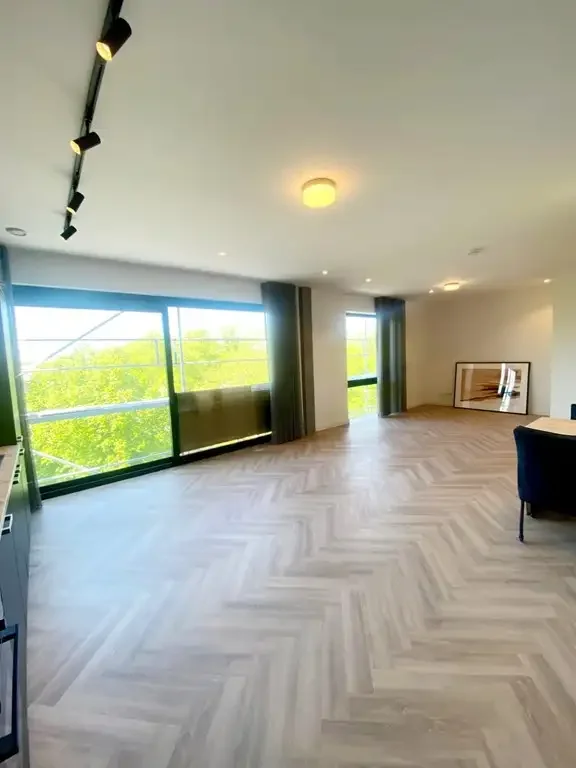 Foto van de Appartement gelegen aan de Hoofdweg in Hoofddorp
