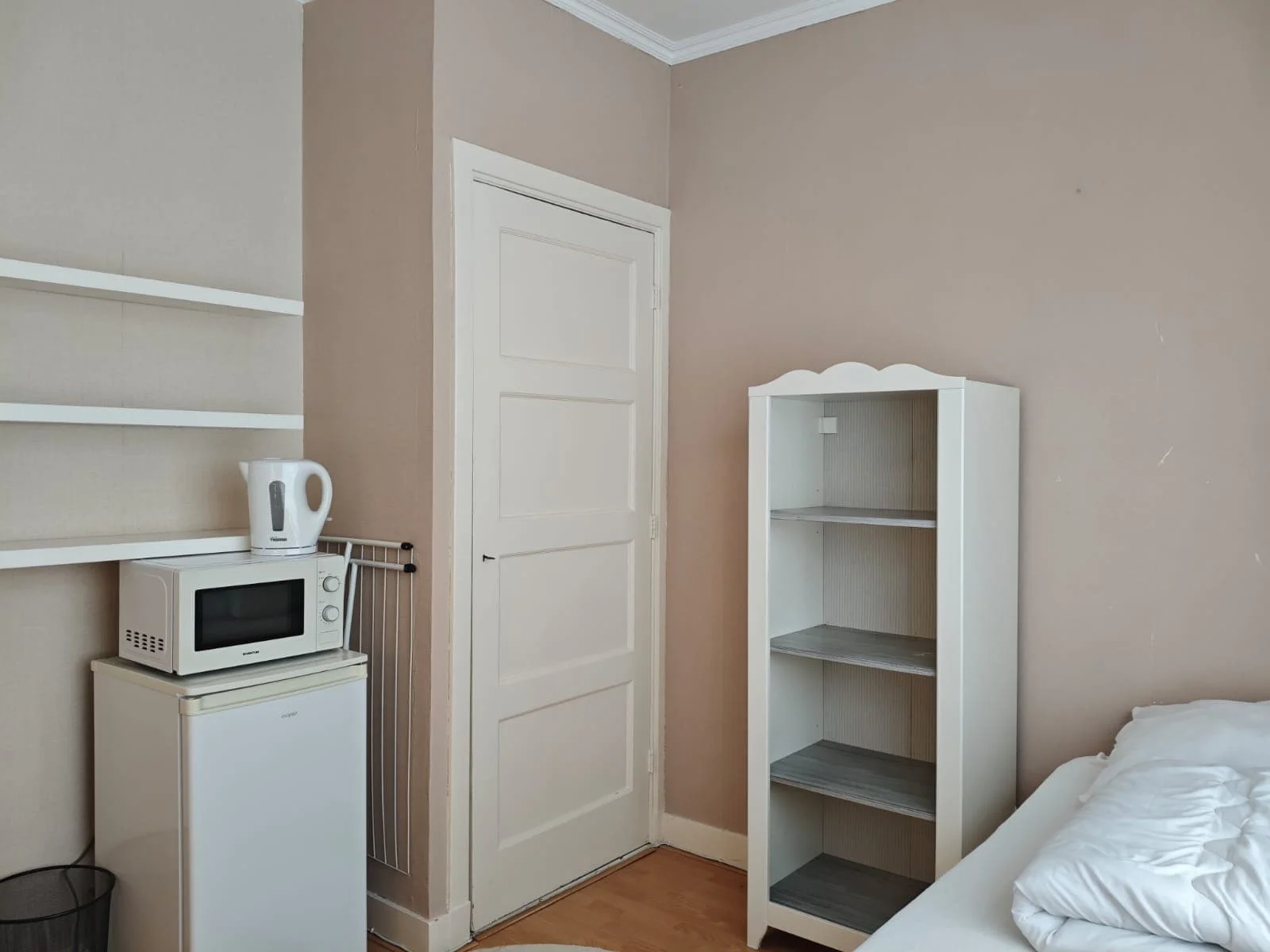 Foto van de Kamer gelegen aan de Veenendaalkade in Den Haag