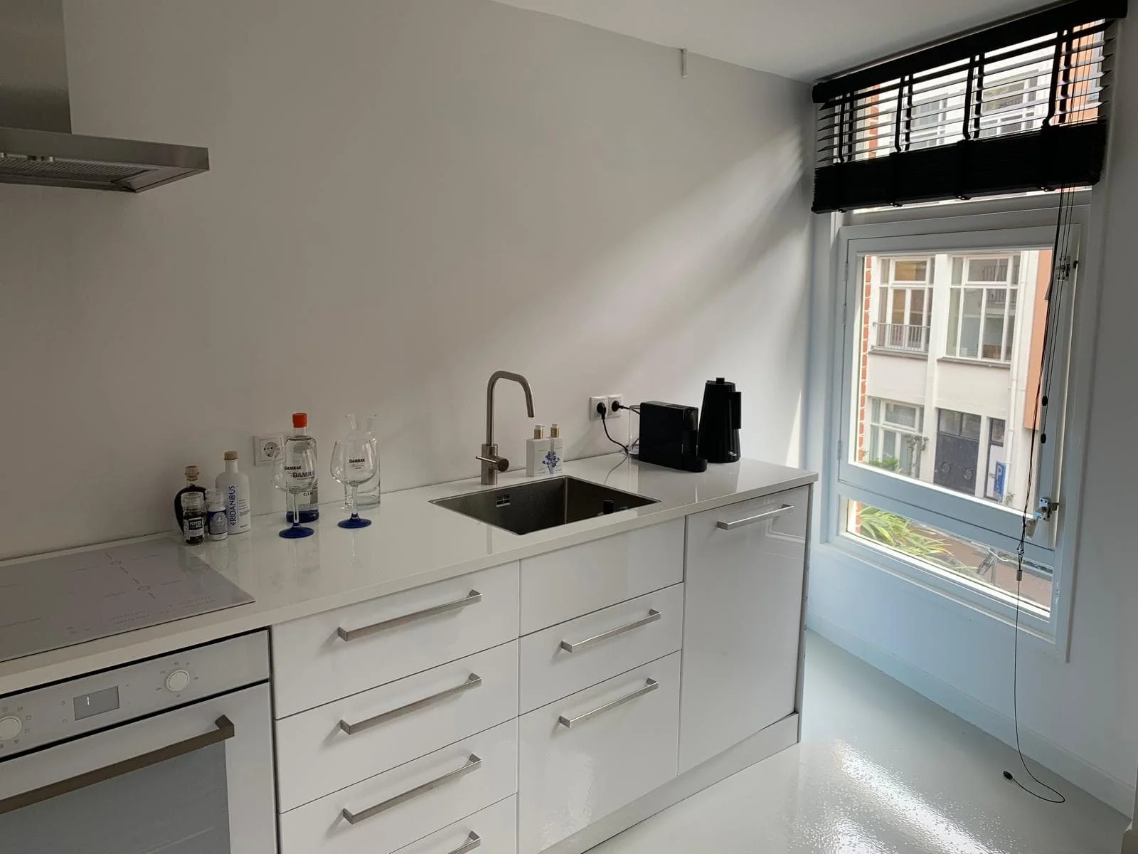 geblurde versie van de foto als achtergrond